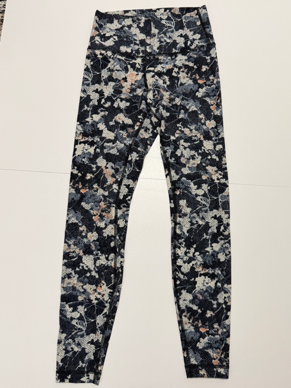 lululemon Wonder Under High-Rise Leggings The Spring Bloom 28’ Inseam Sz 6 YOGA - Picture 15 of 16